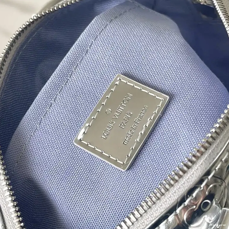 Fashionrepsfam ru 2411YA0181 LV Bags 0818